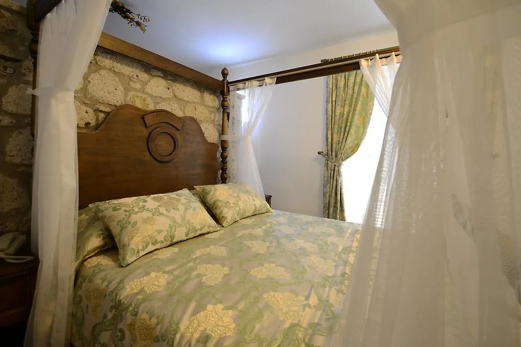 Alya Ruzgari Otel Alaçatı